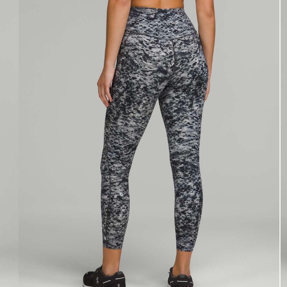Lululemon Base Pace High-Rise Tight 25” | Estuary Grey Multi | Size 2 - Picture 2 of 15